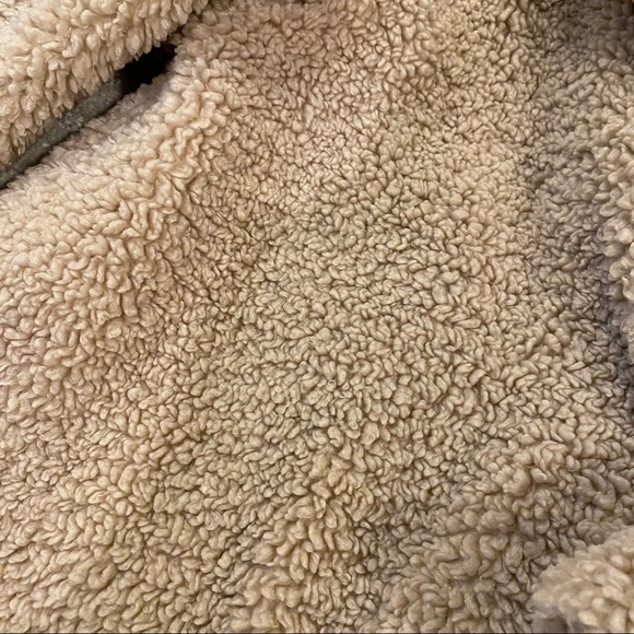 H&M teddy bear coat - Picture 3 of 4